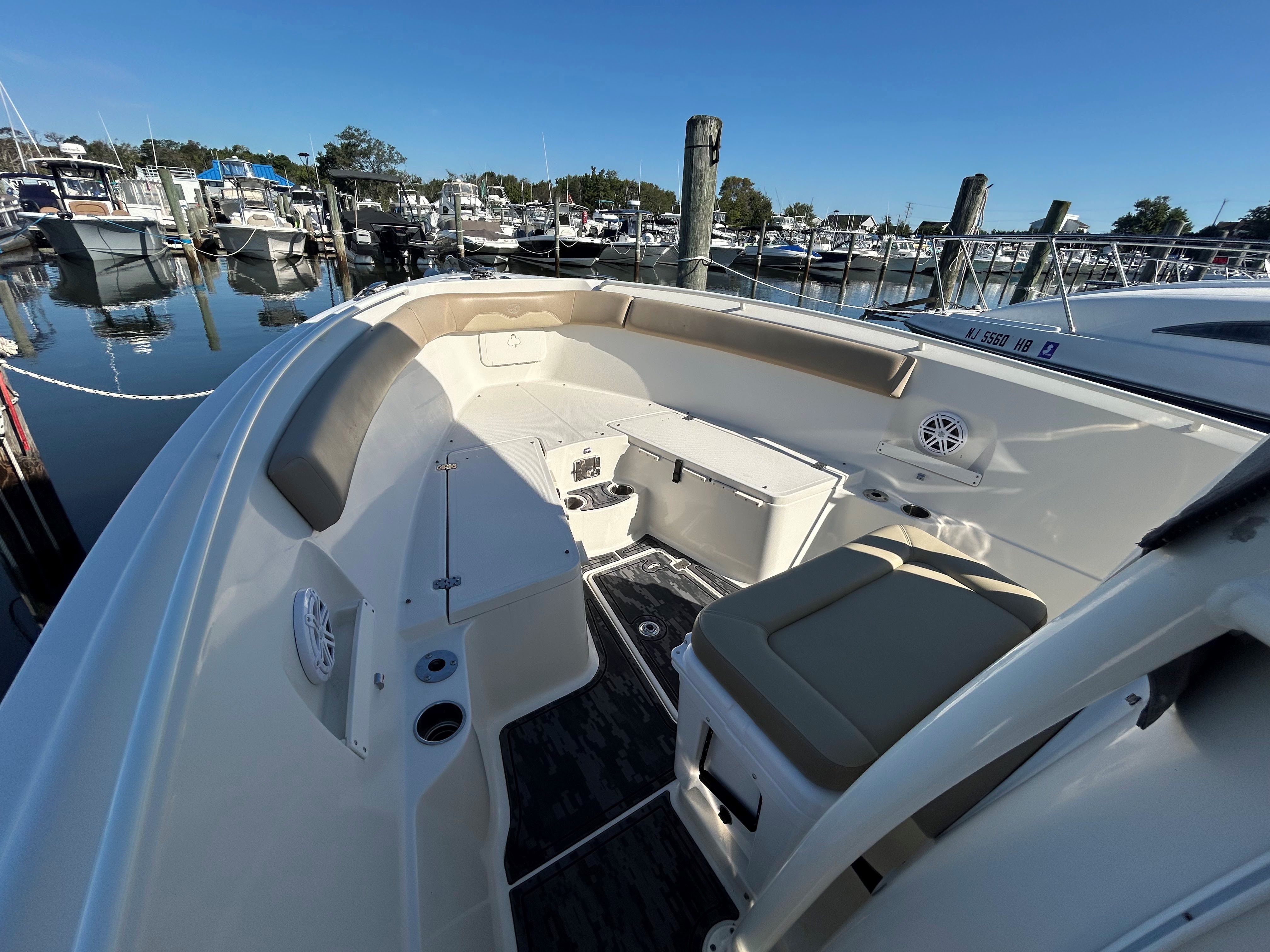 2019 Sailfish 270 CC - Image 18