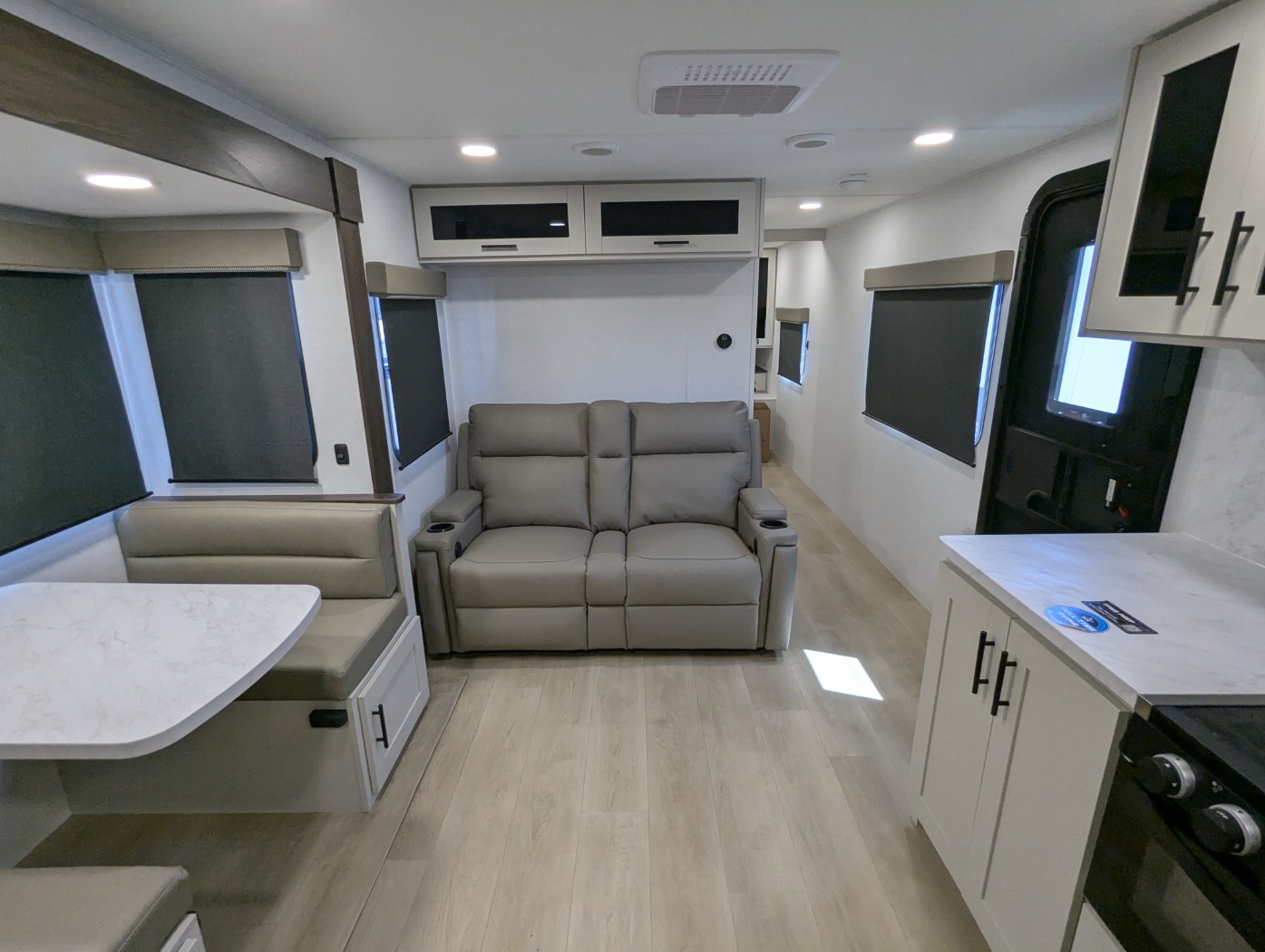 2027 Alliance RV Delta 252RL - Image 26