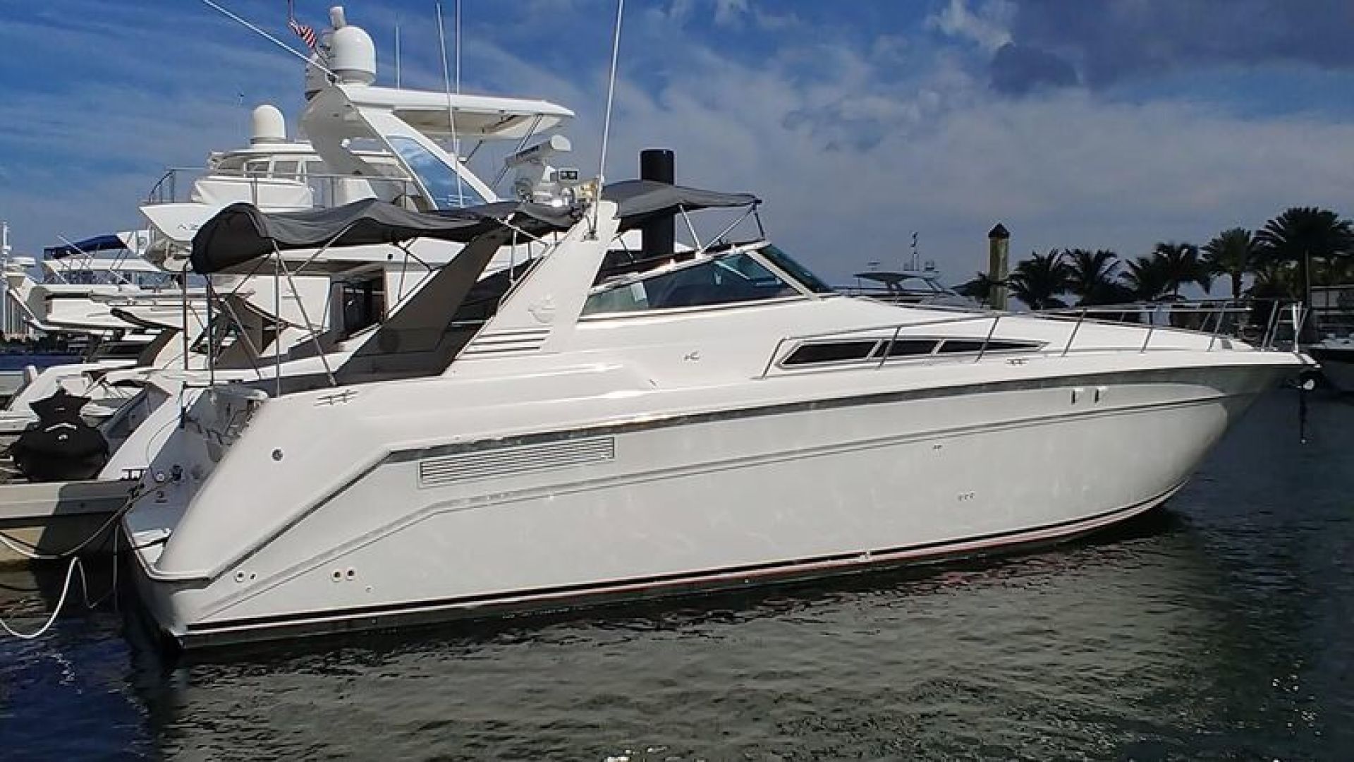 1993 Sea Ray Sundancer - Image 1