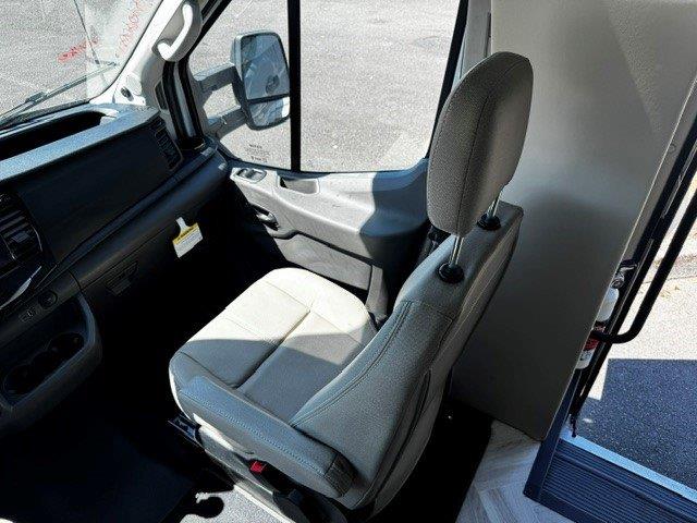 2027 Thor Motor Coach Gemini AWD 24KB - Image 9