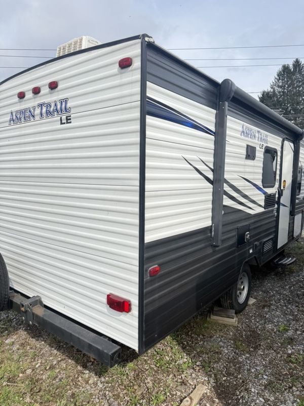 2019 Aspen Trail 1700BH - Image 5