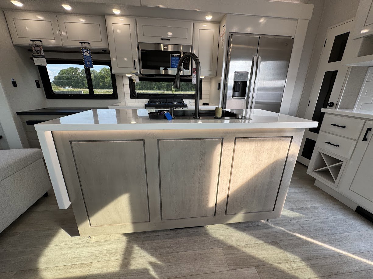 2026 JAYCO PINNACLE 32RLTS - Image 36
