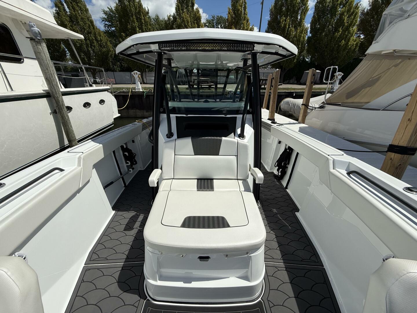 2022 Wellcraft 352 Fisherman - Image 20