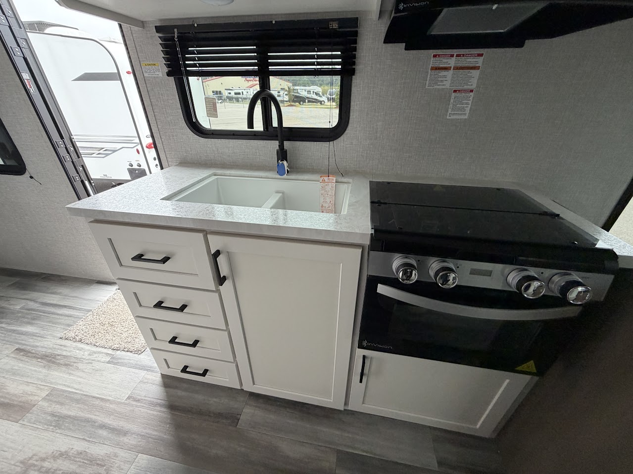 2025 Jayco Jay Flight SLX 210QB - Image 18