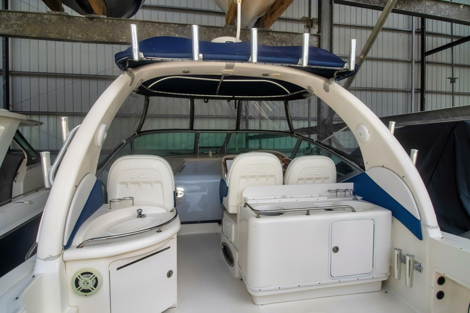 2005 Sea Ray 340 Sundancer - Image 4