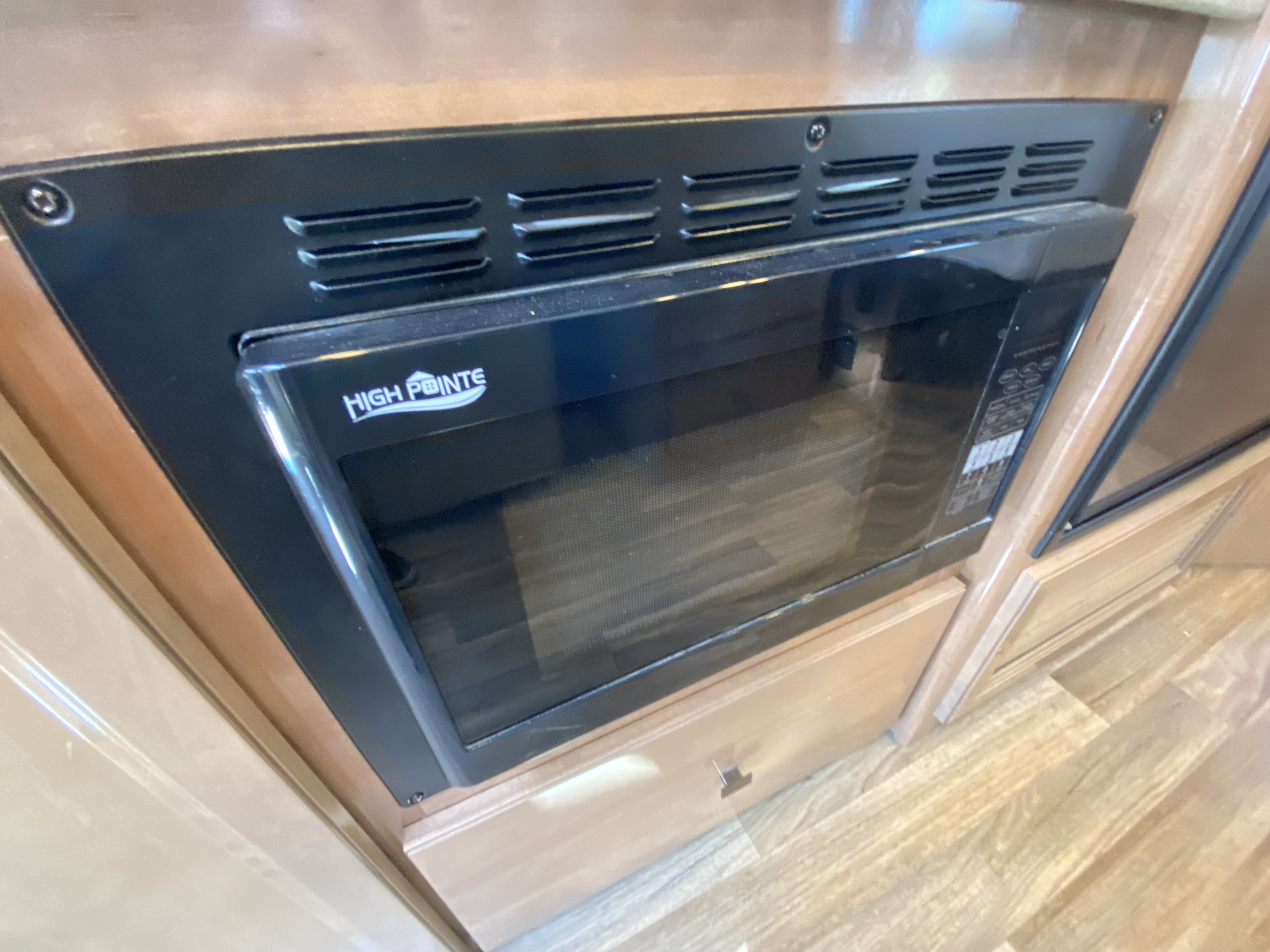 2019 THOR MOTOR COACH SYNERGY SS24 - Image 13
