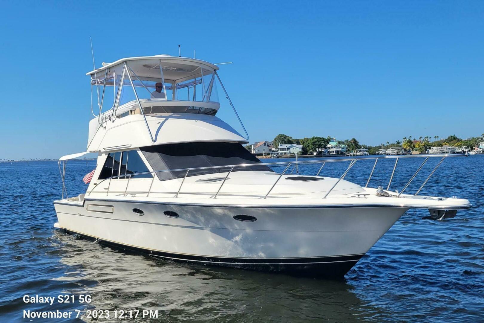 1994 Tiara Yachts 3600 Convertible - Image 4