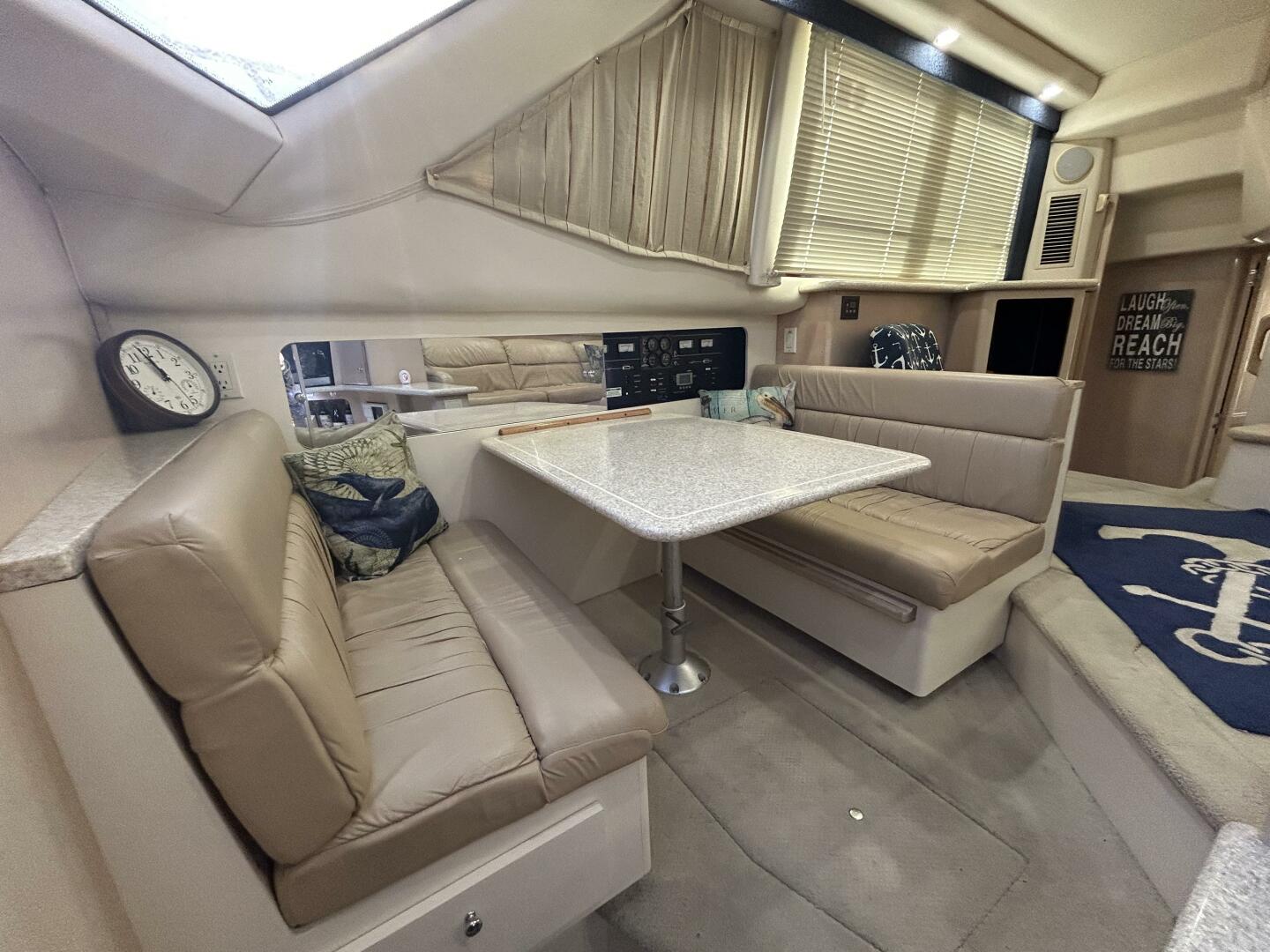 1999 Carver 40 Cockpit - Image 43