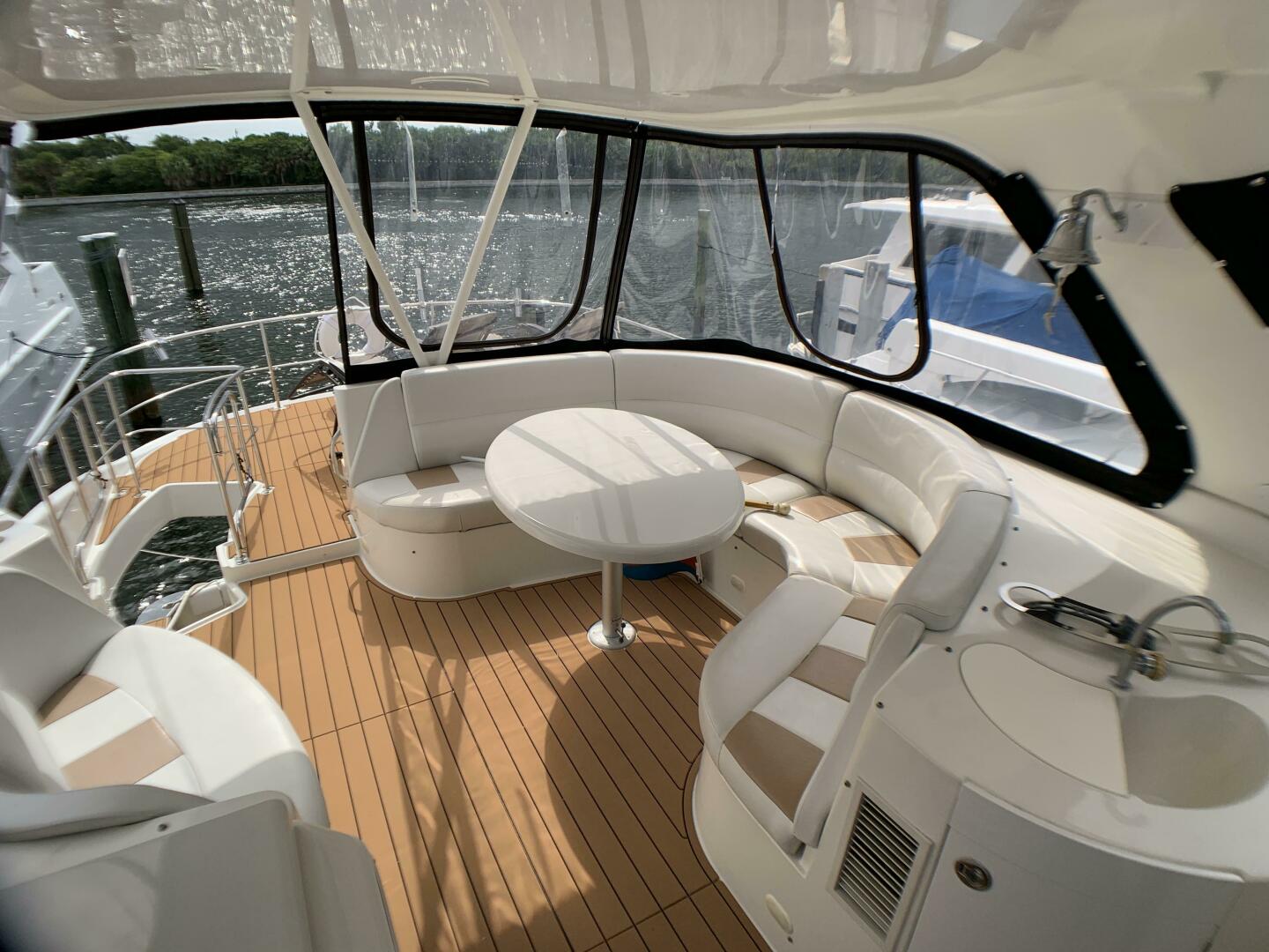 2006 Carver 56 Voyager - Image 11