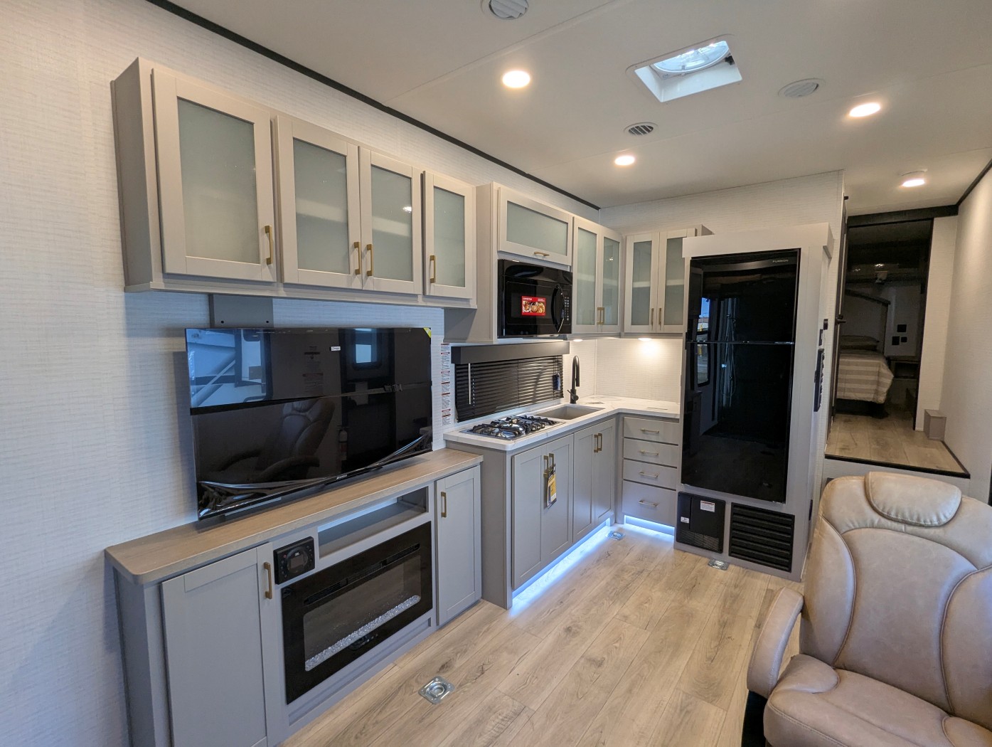 2026 Forest River Stealth 2710 - Image 24