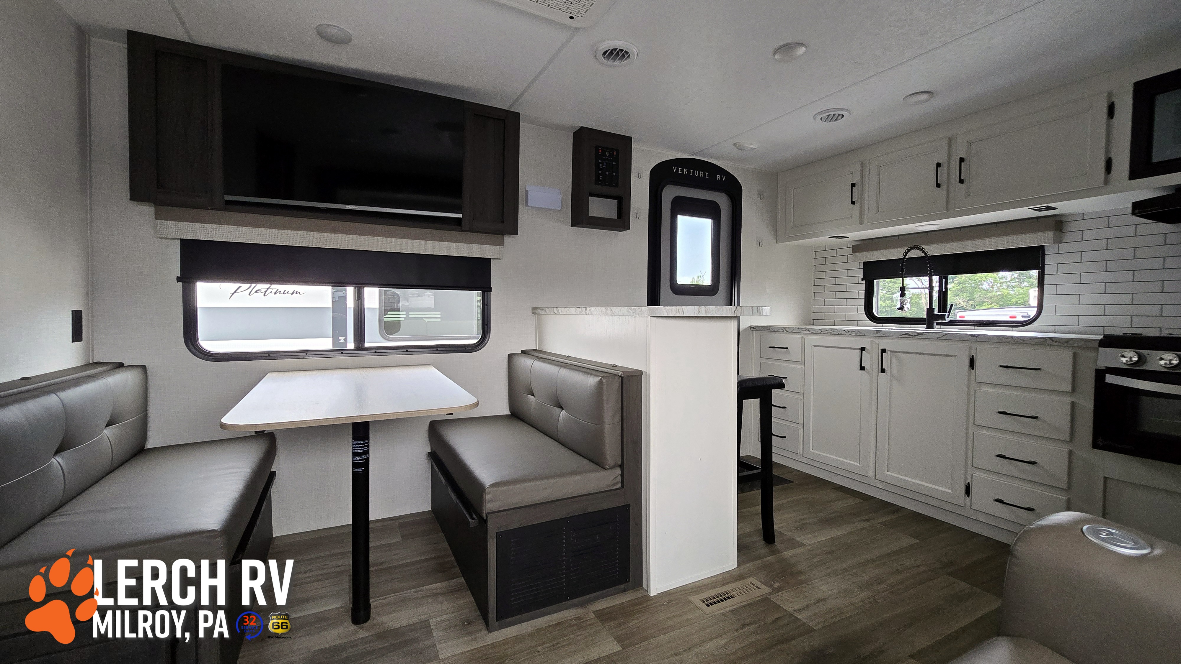 2025 VENTURE STRATUS 241VRK - Image 15