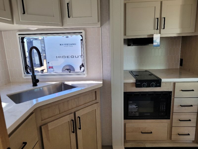 2027 Ember RV Touring Edition 2300MLL - Image 16