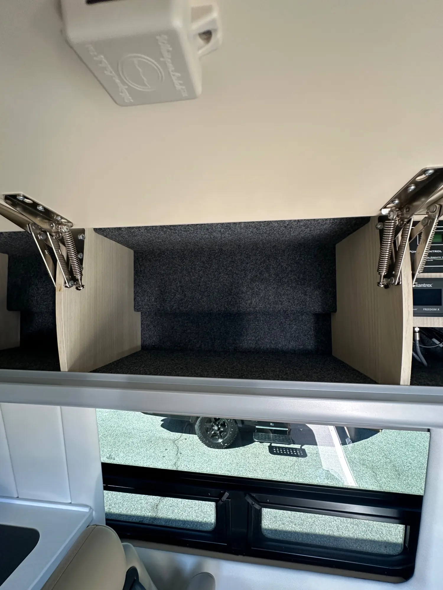 2026 Airstream Interstate 24GL - Image 35