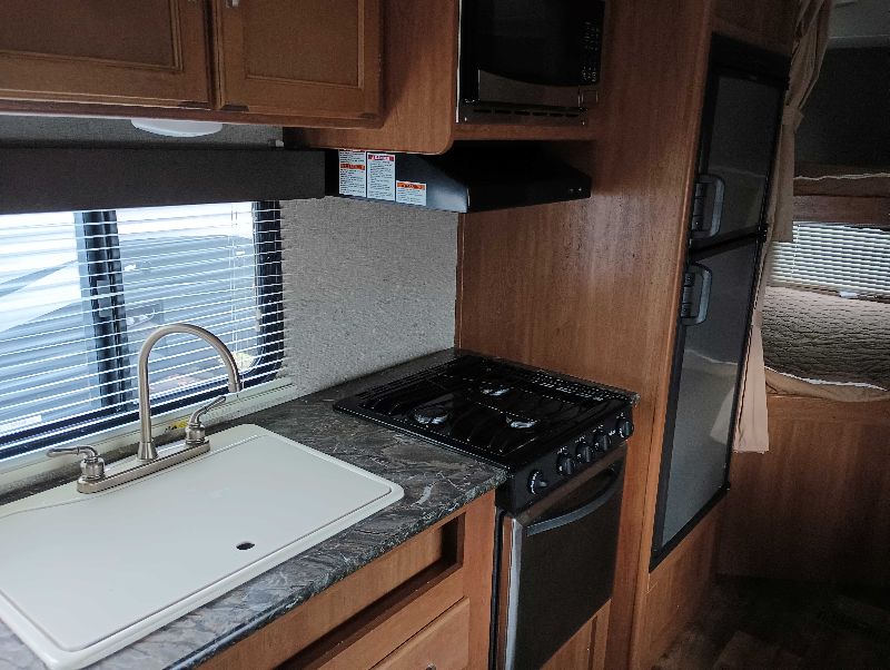 2018 Keystone Springdale West 220BHWE - Image 14