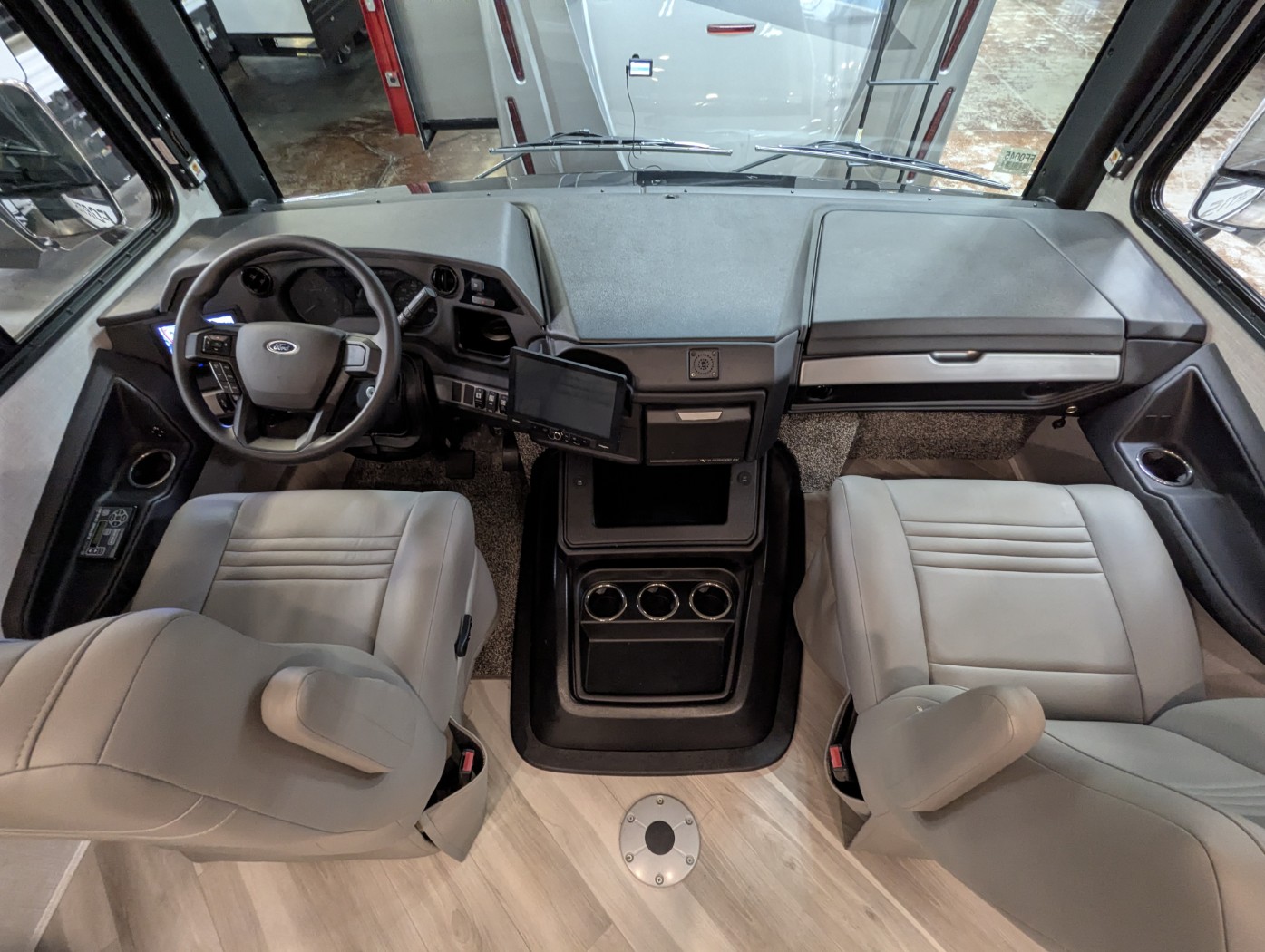2026 Fleetwood Fortis 34MB - Image 7