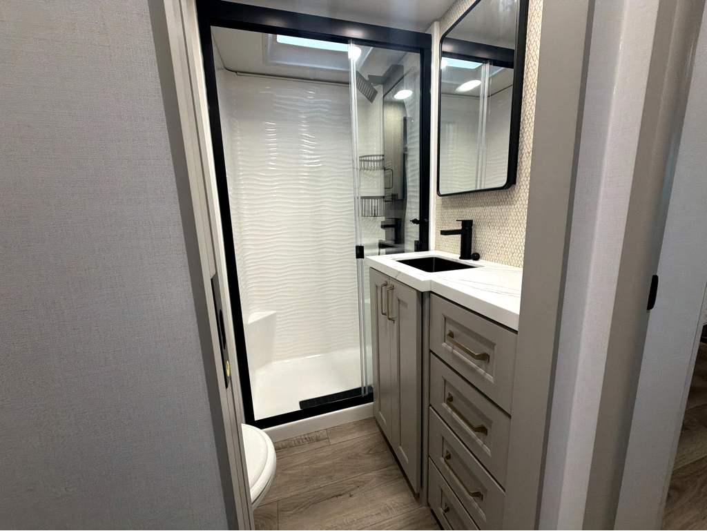 2026 BRINKLEY G 3520 - Image 23
