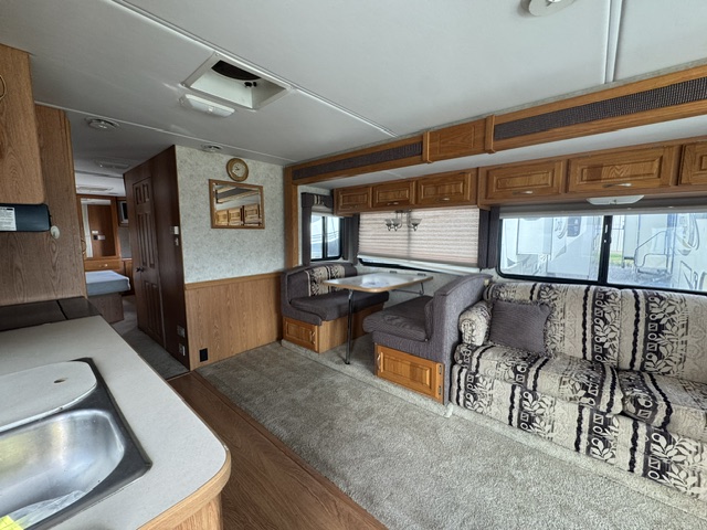 2004 FOURWINDS WINDSPORT 35D - Image 26