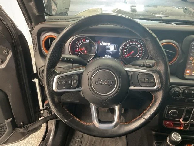 2021 Jeep Gladiator Crew Cab Mojave 4WD - Image 15