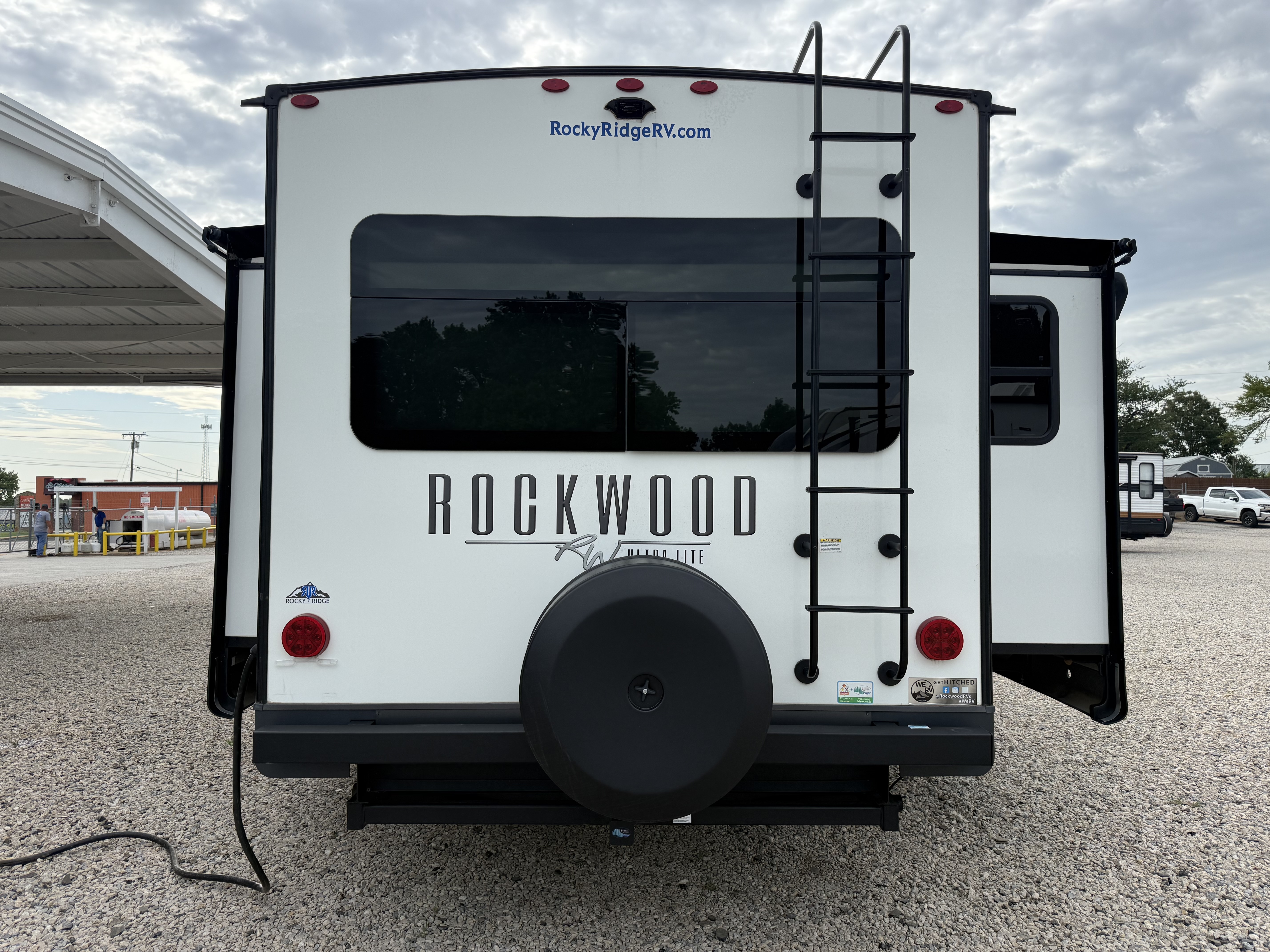 2024 Forest River Rockwood Ultra Lite 2906BS - Image 6