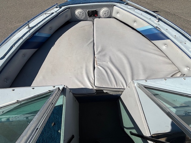 1990 CRESTLINER PHANTOM 160 - Image 17