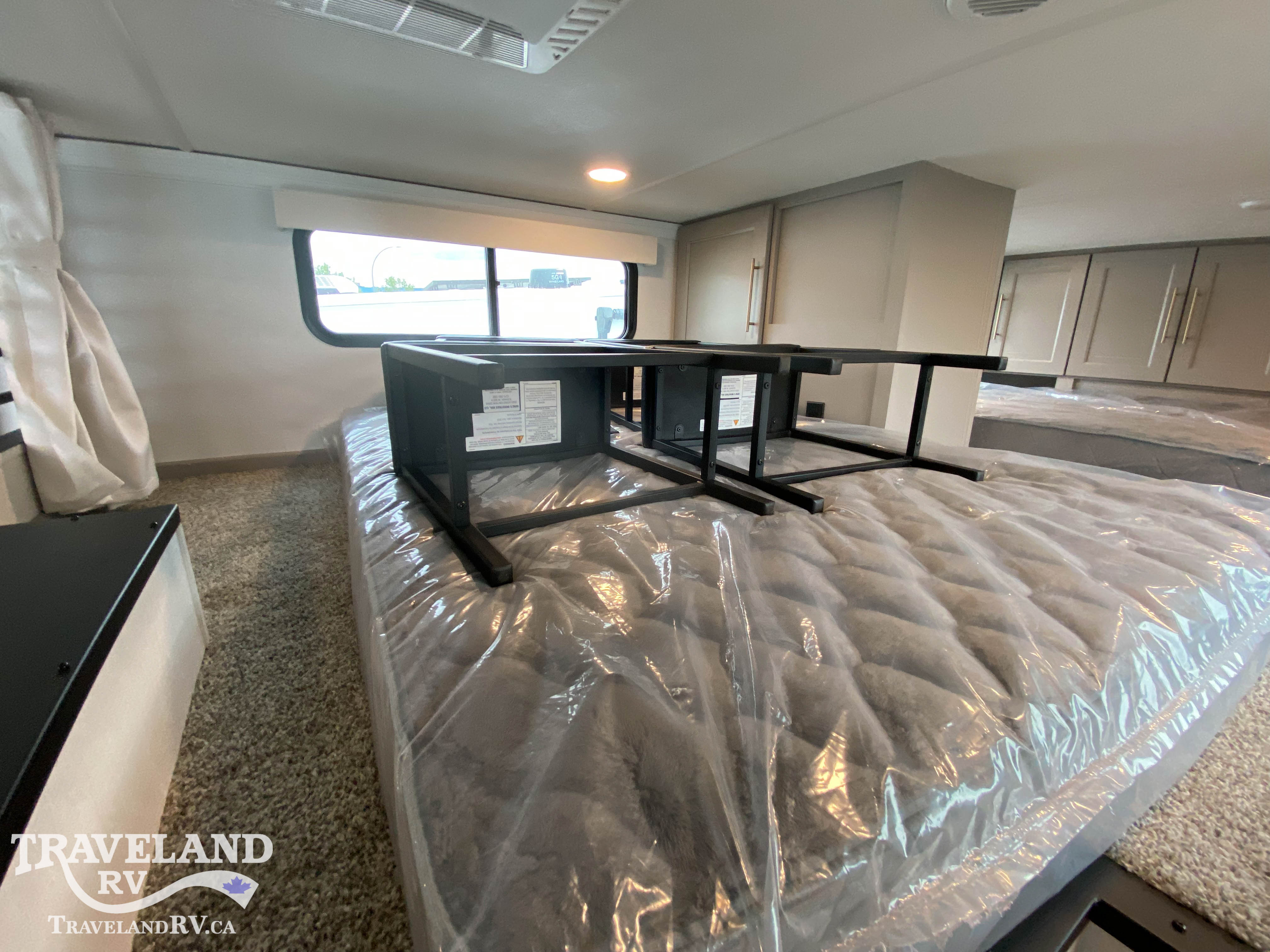 2026 Alliance RV Benchmark 44LFT - Image 21
