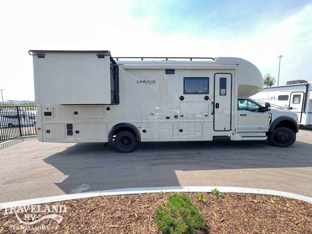 2027 Grand Design Lineage Series F 31ZW - Image 11