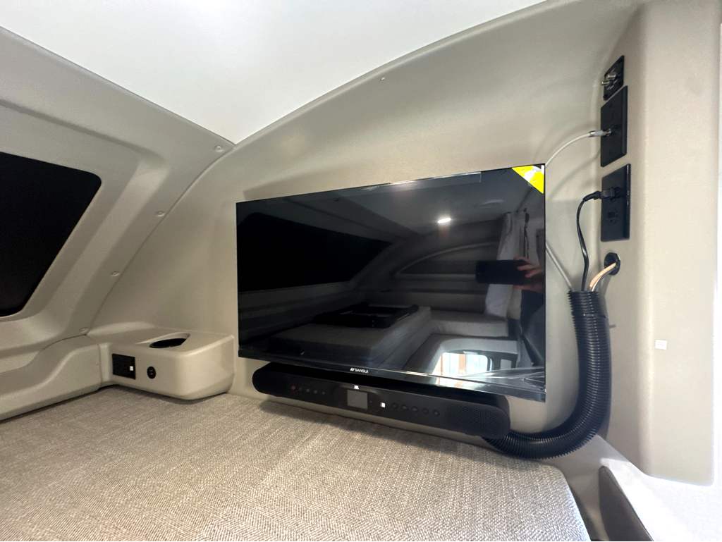 2027 ENTEGRA COACH ODYSSEY 24B - Image 23