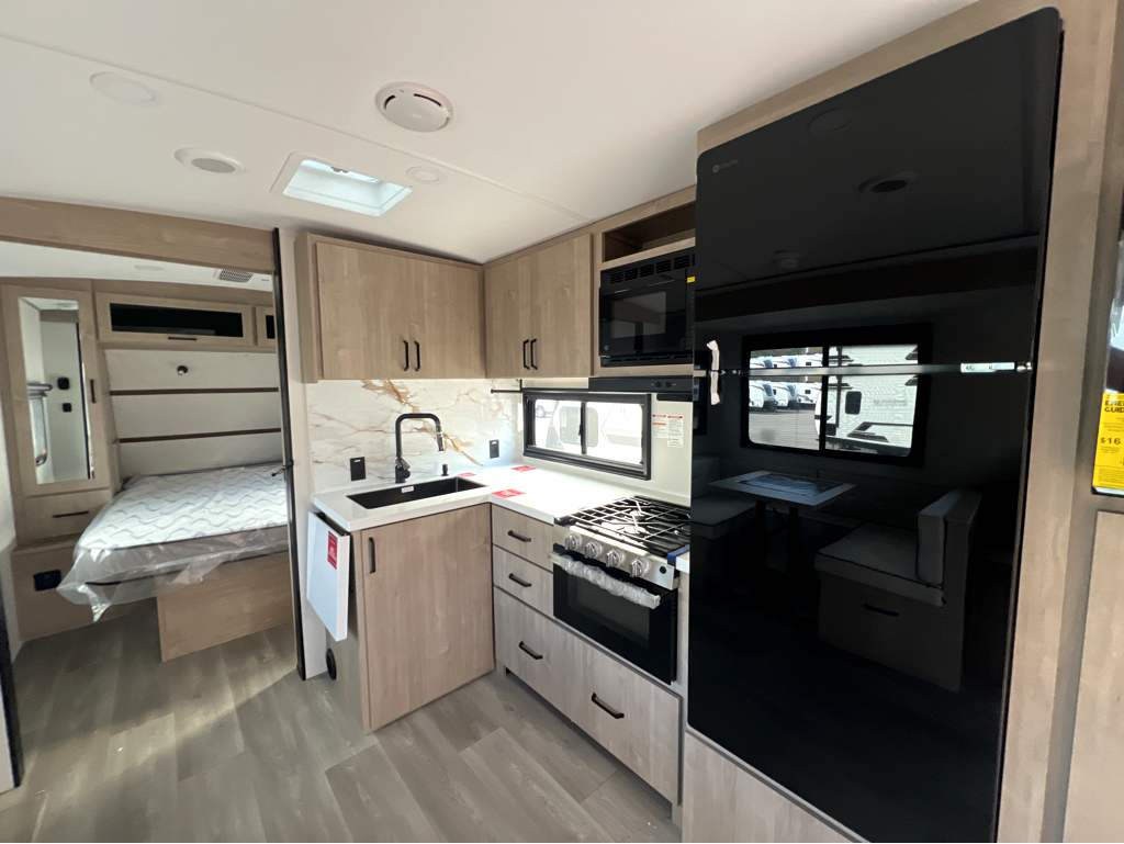 2026 GRAND DESIGN IMAGINE 2600RB - Image 10