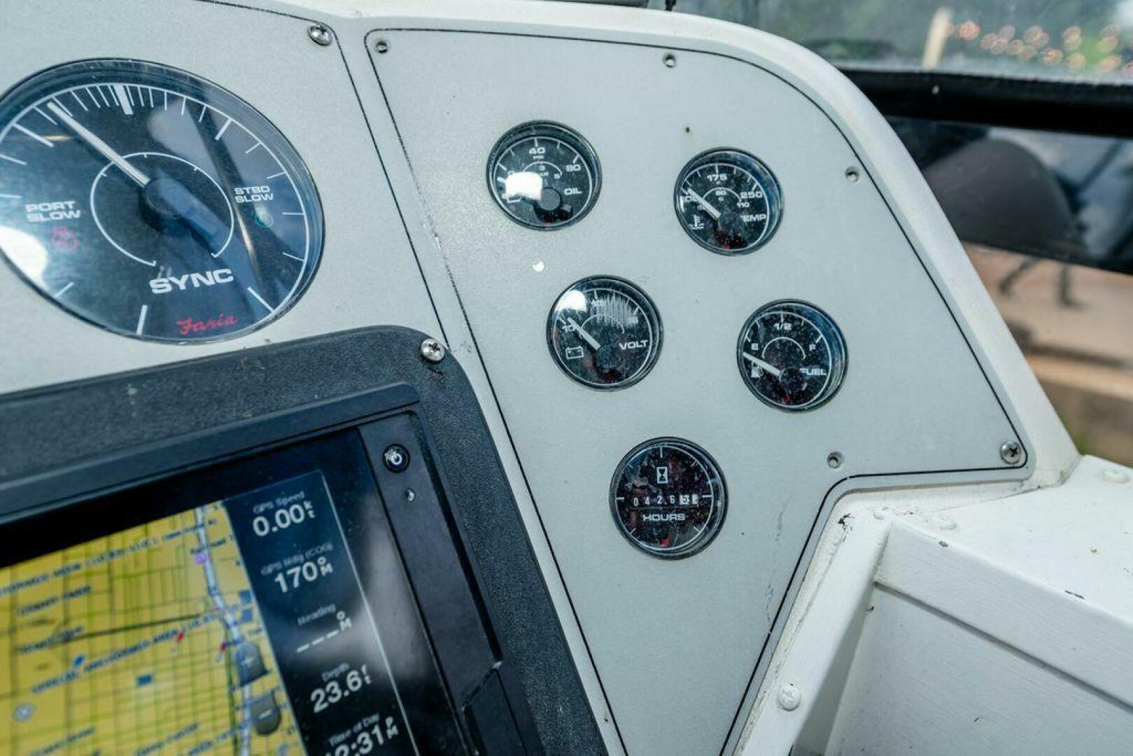 1991 Cruisers Yachts 3850 Aft Cabin - Image 38