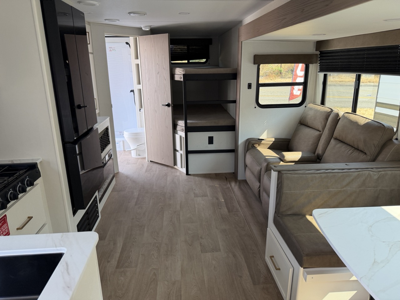 2027 Grand Design Transcend XPLOR 27DBX - Image 6