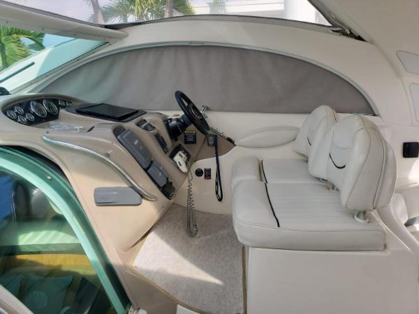 2002 Maxum 4200 SCR - Image 10