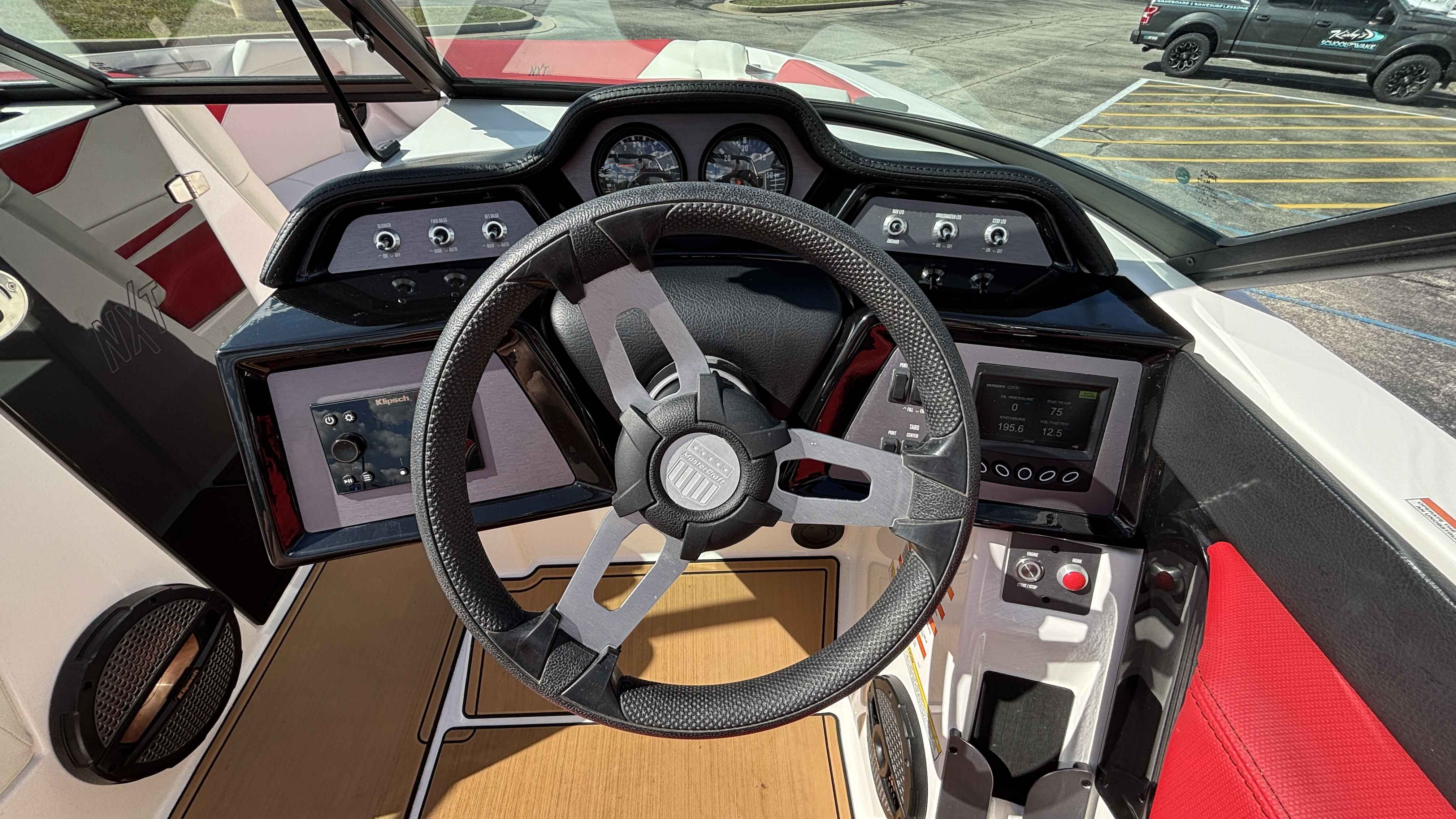 2023 MasterCraft NXT24 - Image 32