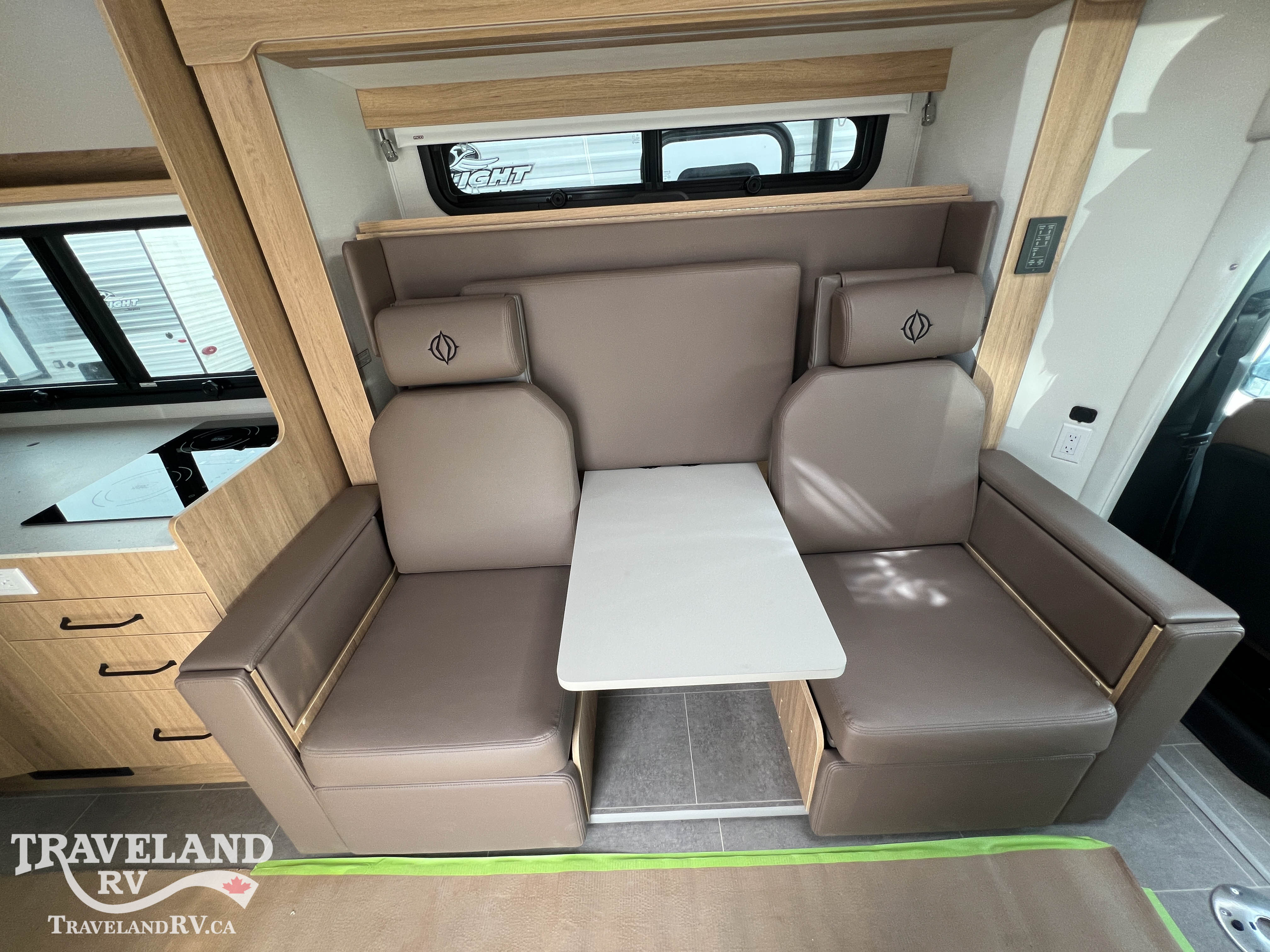 2026 Leisure Travel Unity U24MBL - Image 11