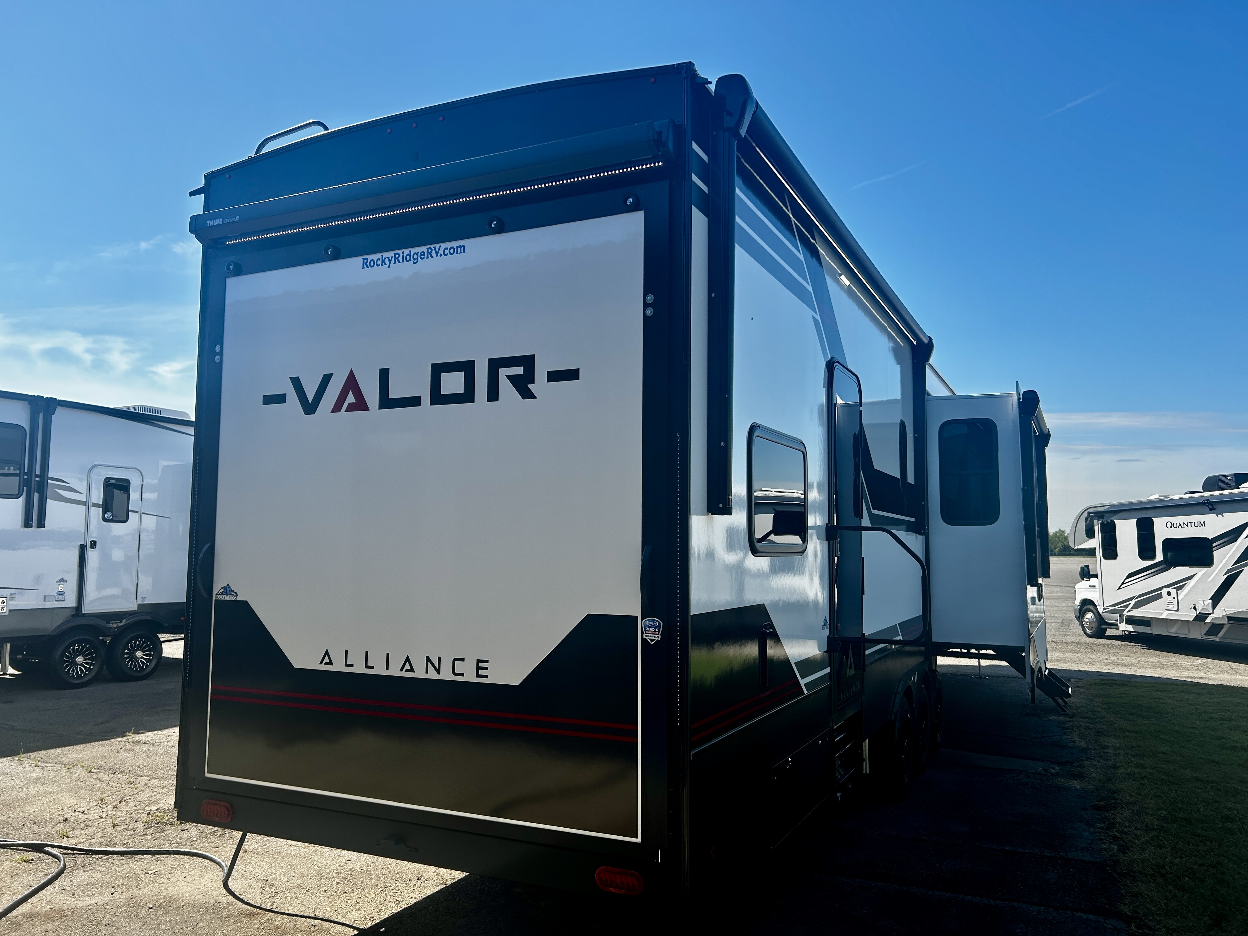 2026 Alliance RV Valor 44V14 - Image 8
