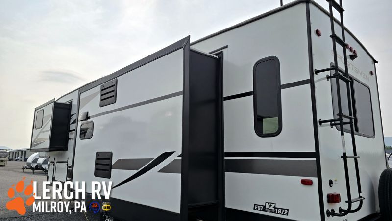 2024 KZ RV Sportsmen 303RL - Image 4