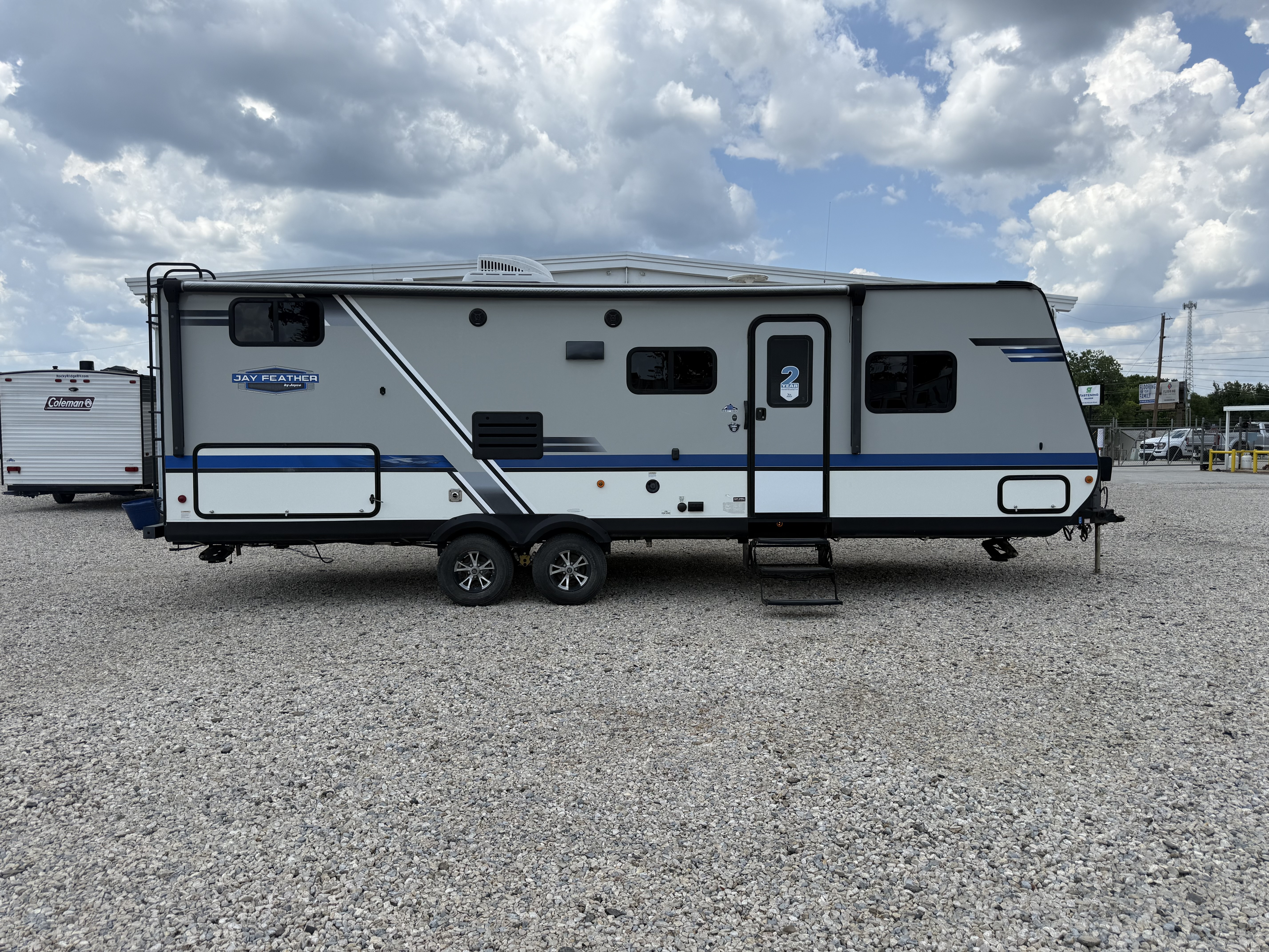 2018 Jayco Jay Feather 25BH - Image 8