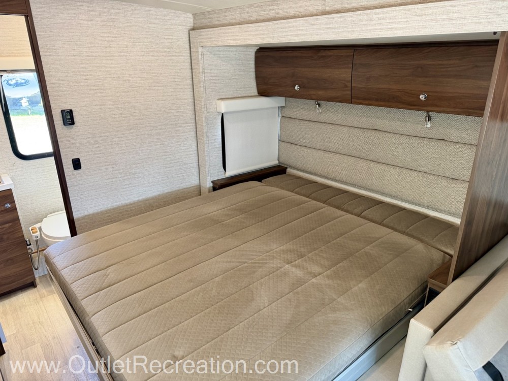 2020 Winnebago View 24D - Image 20