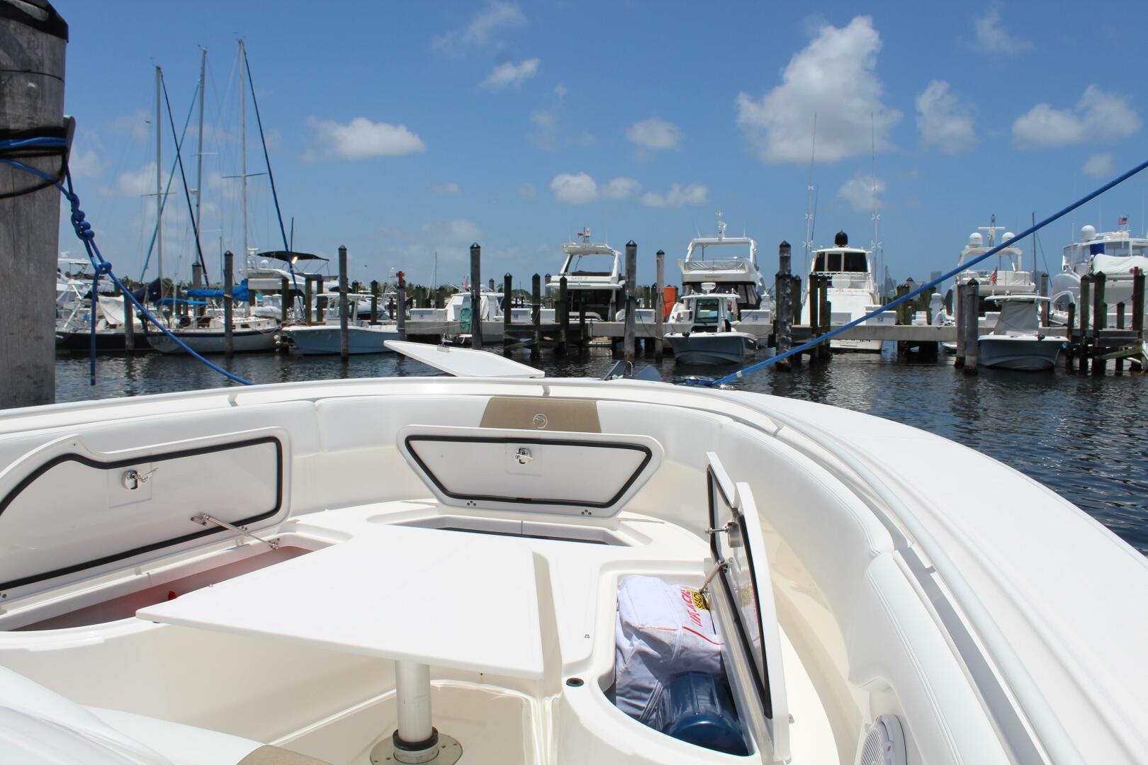 2016 Edgewater 370 - Image 17