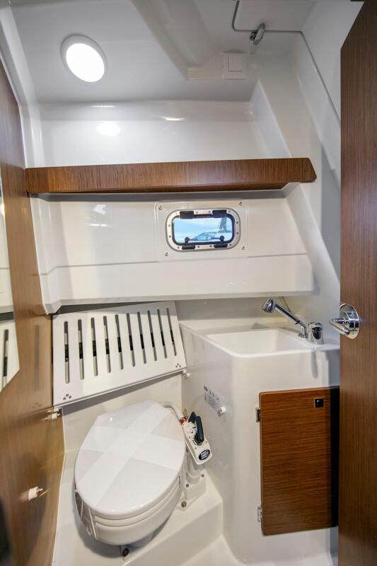 2027 JEANNEAU NC-895 SPORT S2 - Image 10