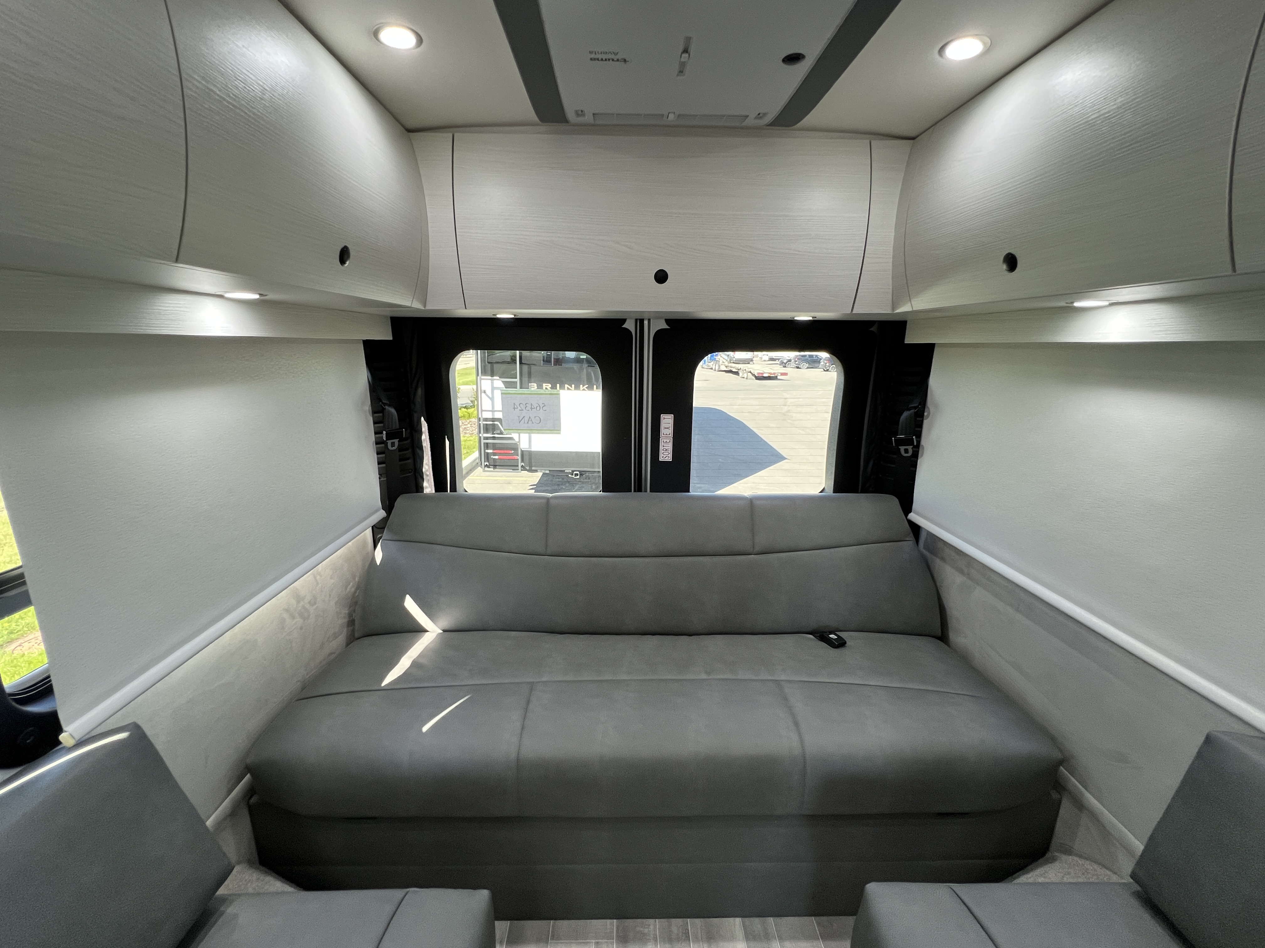 2027 Pleasure-Way Lexor TS - Image 20