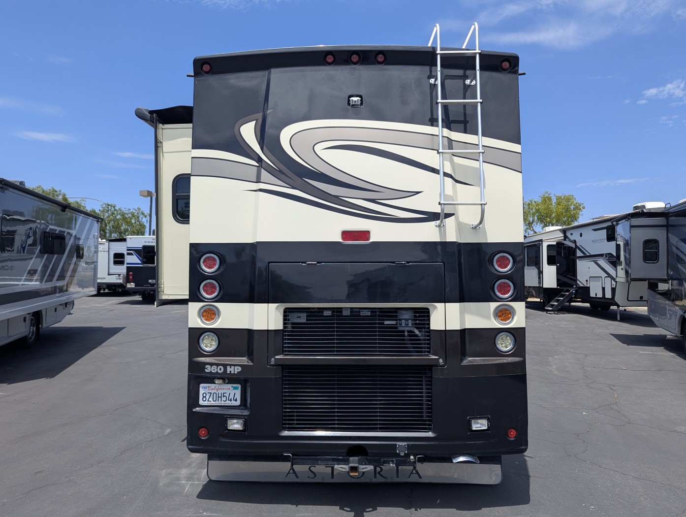 2011 DAMON ASTORIA 40KT - Image 5