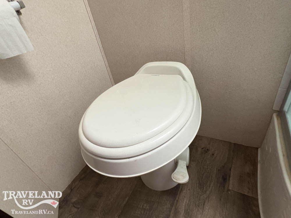 2018 Forest River Wildwood X-Lite West 210RBXL - Image 28