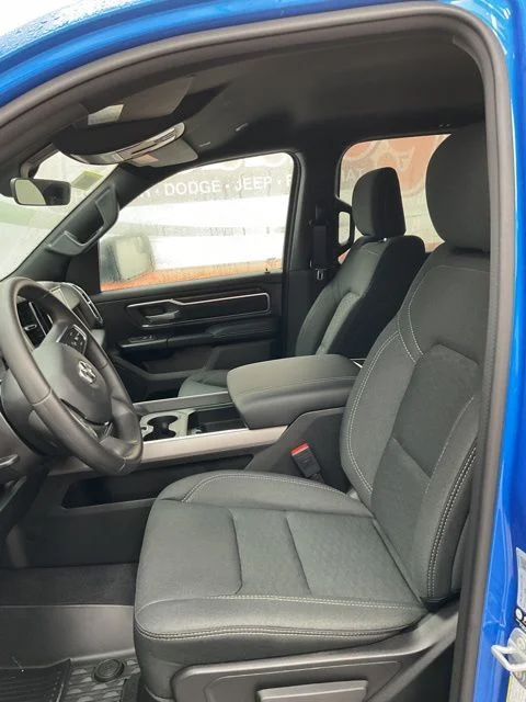 2026 Ram 1500 Big Horn 4x4 Crew Cab 5'7" Box - Image 11