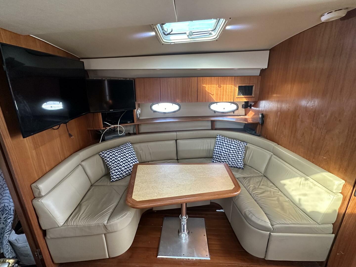2001 Tiara Yachts 4300 Open - Image 19