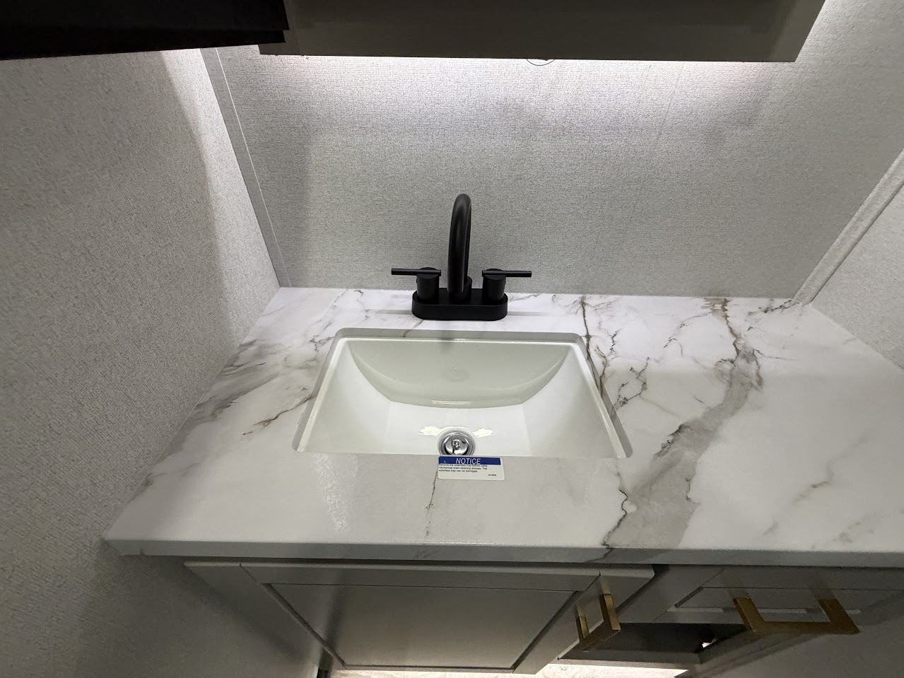 2027 JAYCO NORTH POINT 375TBDB - Image 48