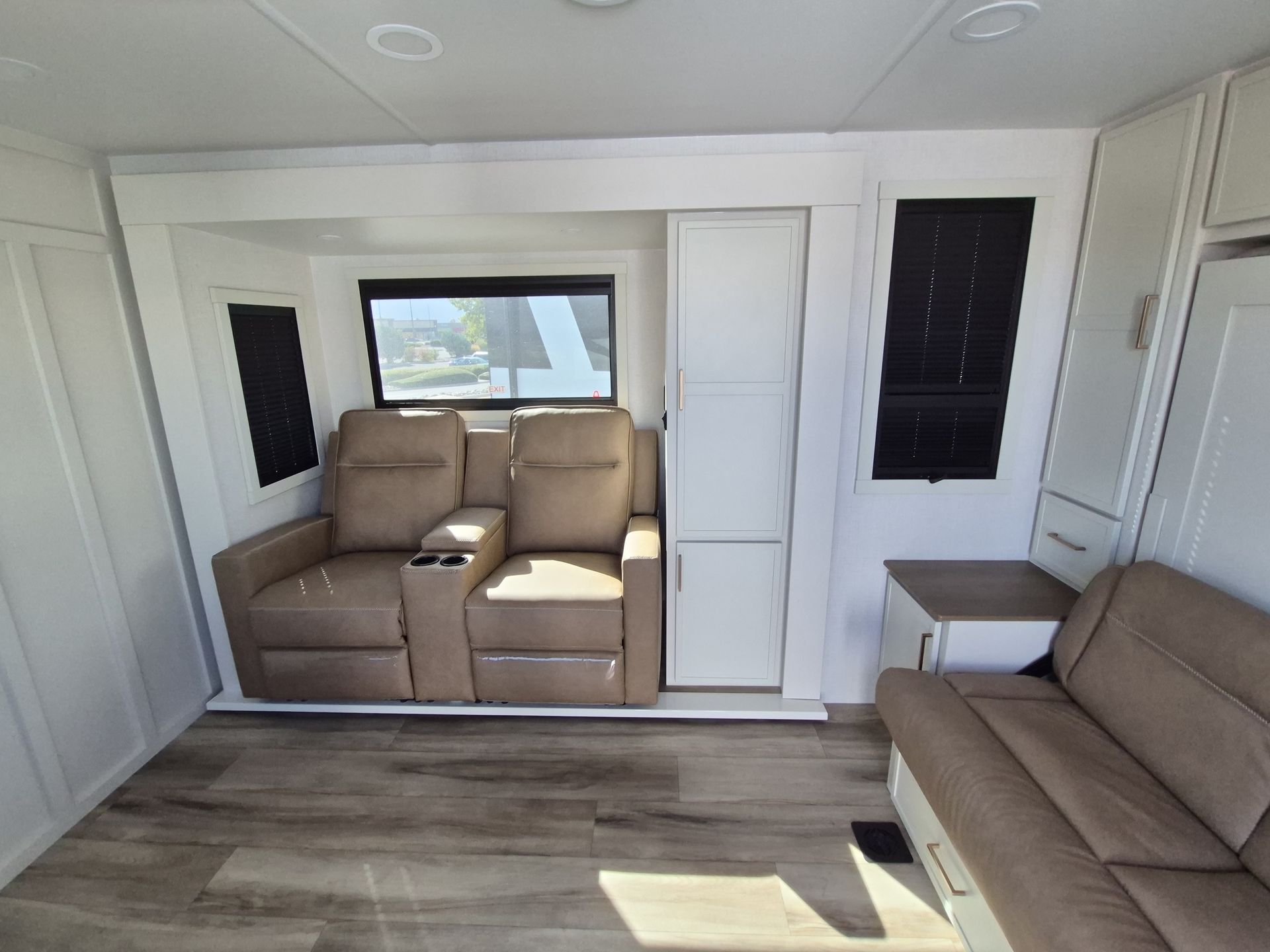 2027 Brinkley RV Model Ix 20x - Image 17