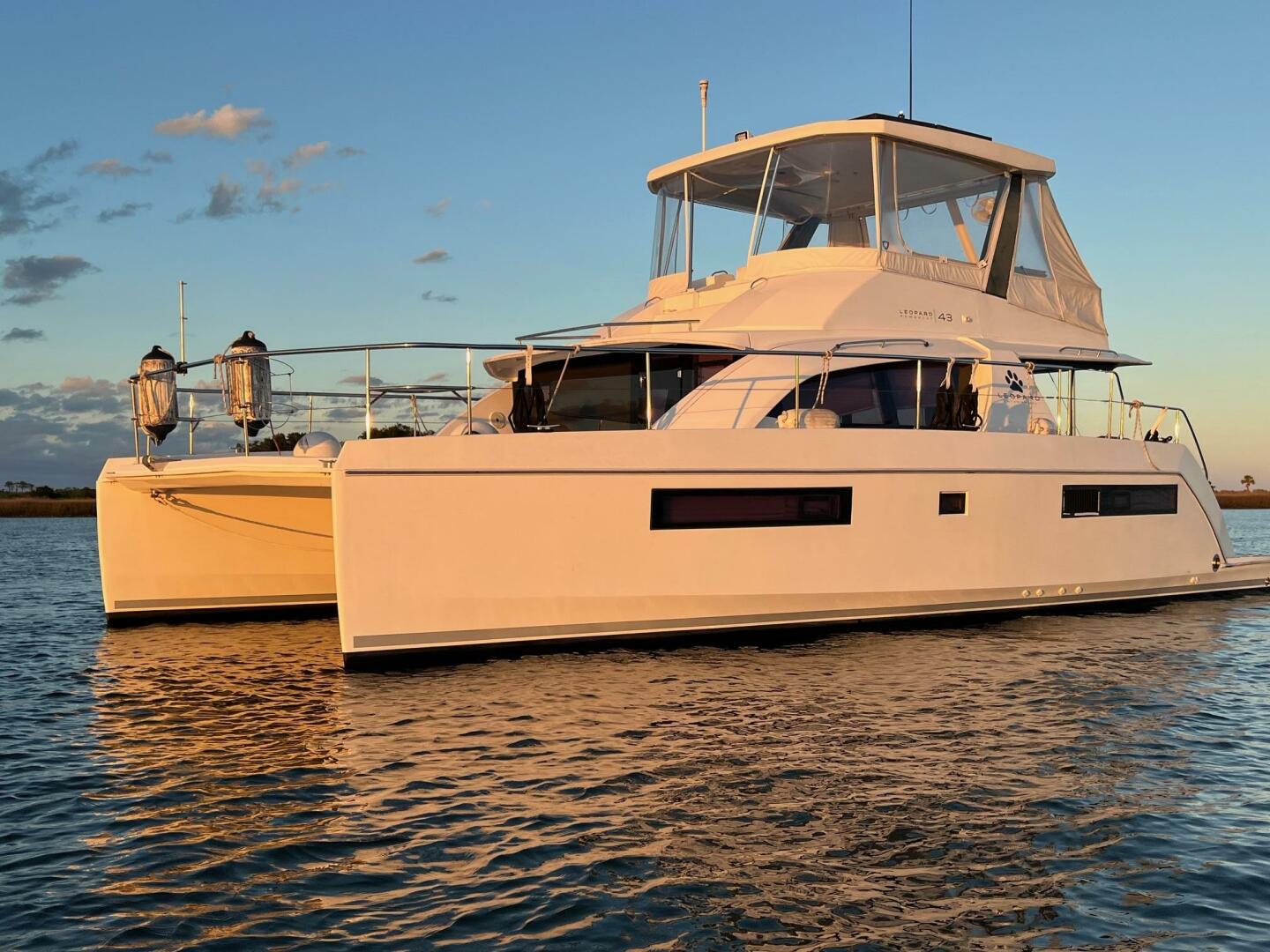 2018 Leopard 43 Powercat - Image 1