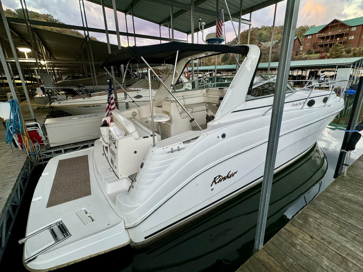2004 Rinker 342 Fiesta Vee - Image 220