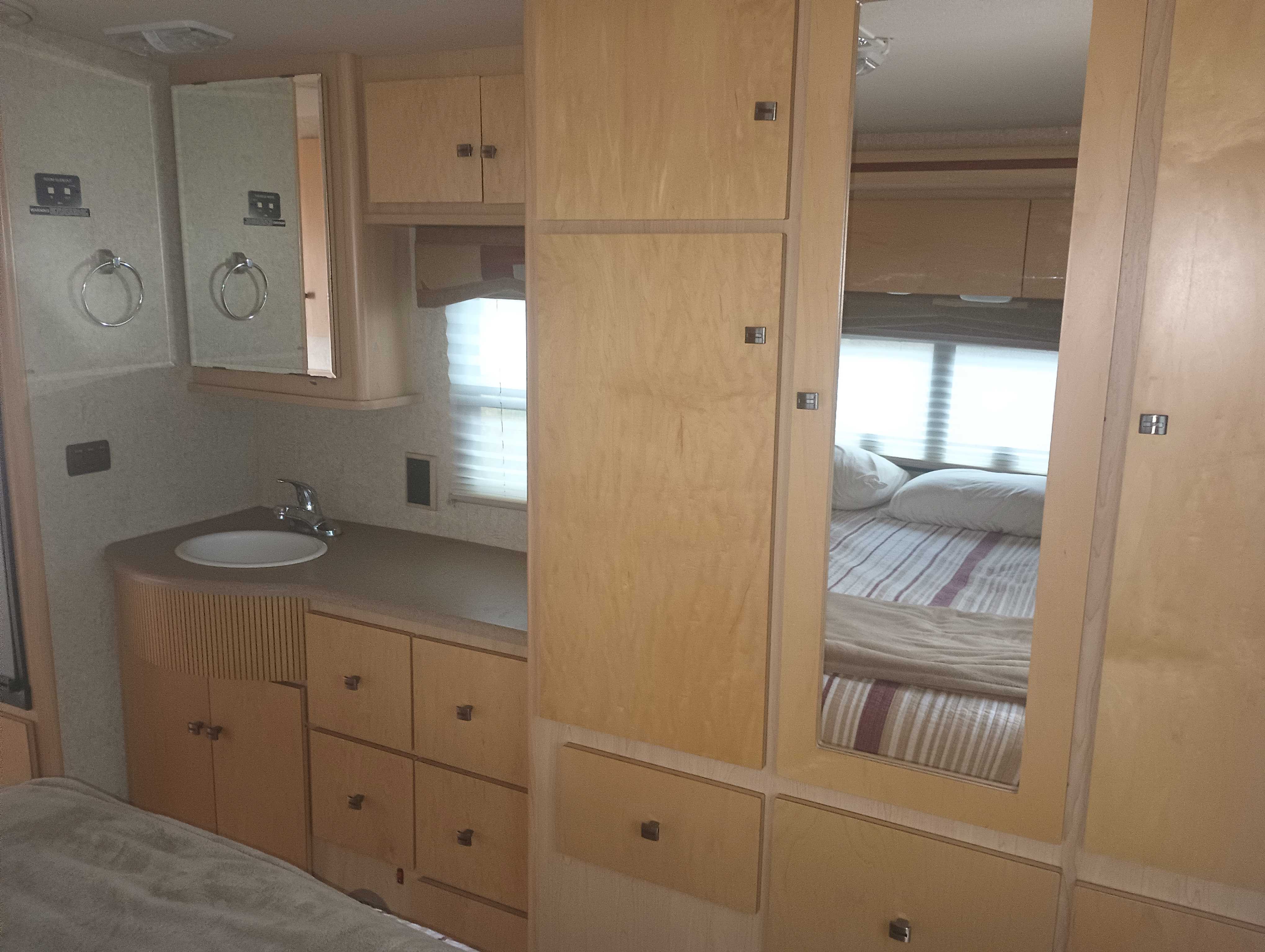 2007 Itasca Spirit 27L - Image 13
