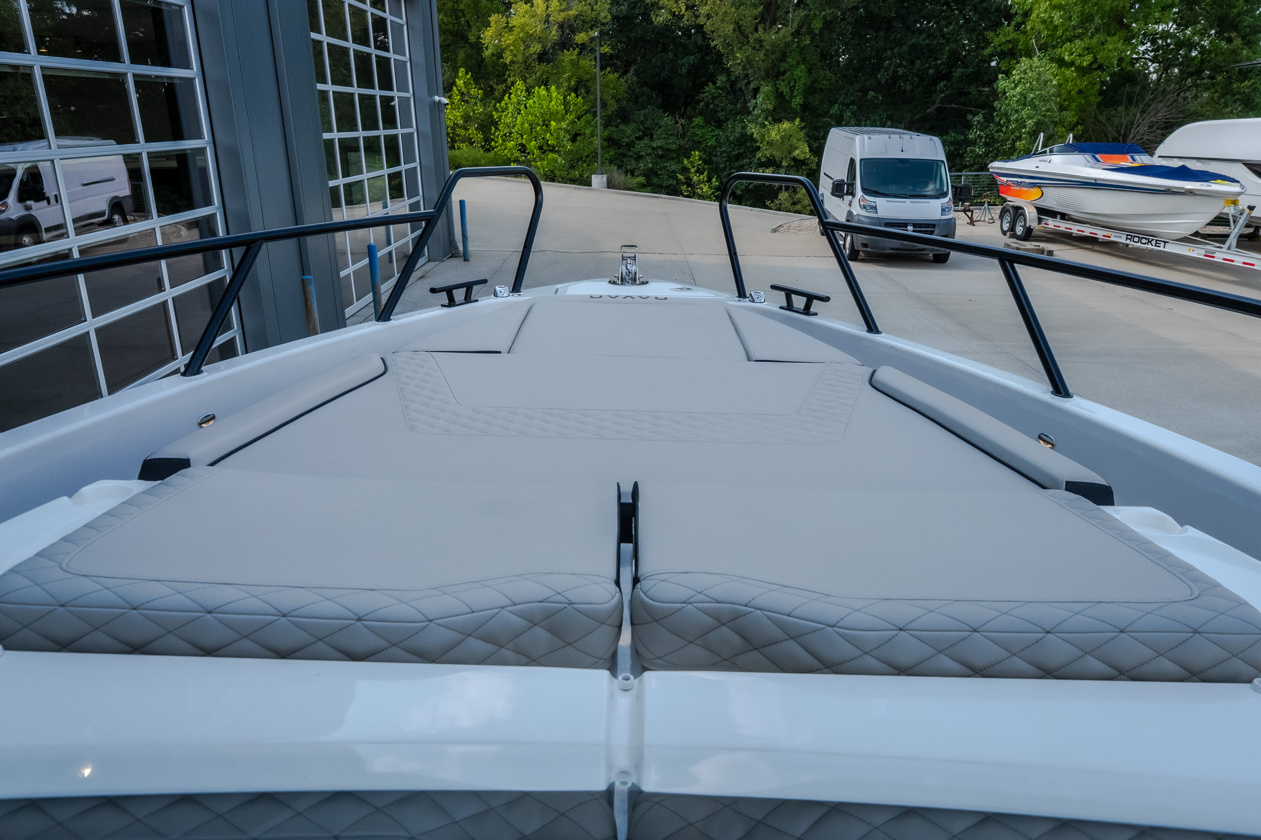 2025 Navan S30 - Image 38